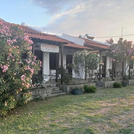 Asprovalta Rooms Kariotes Экстерьер фото